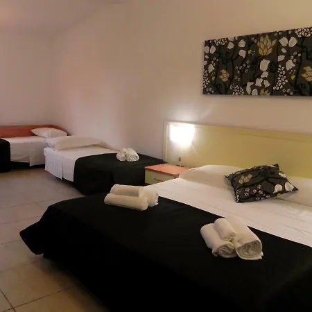 Universo Готель *